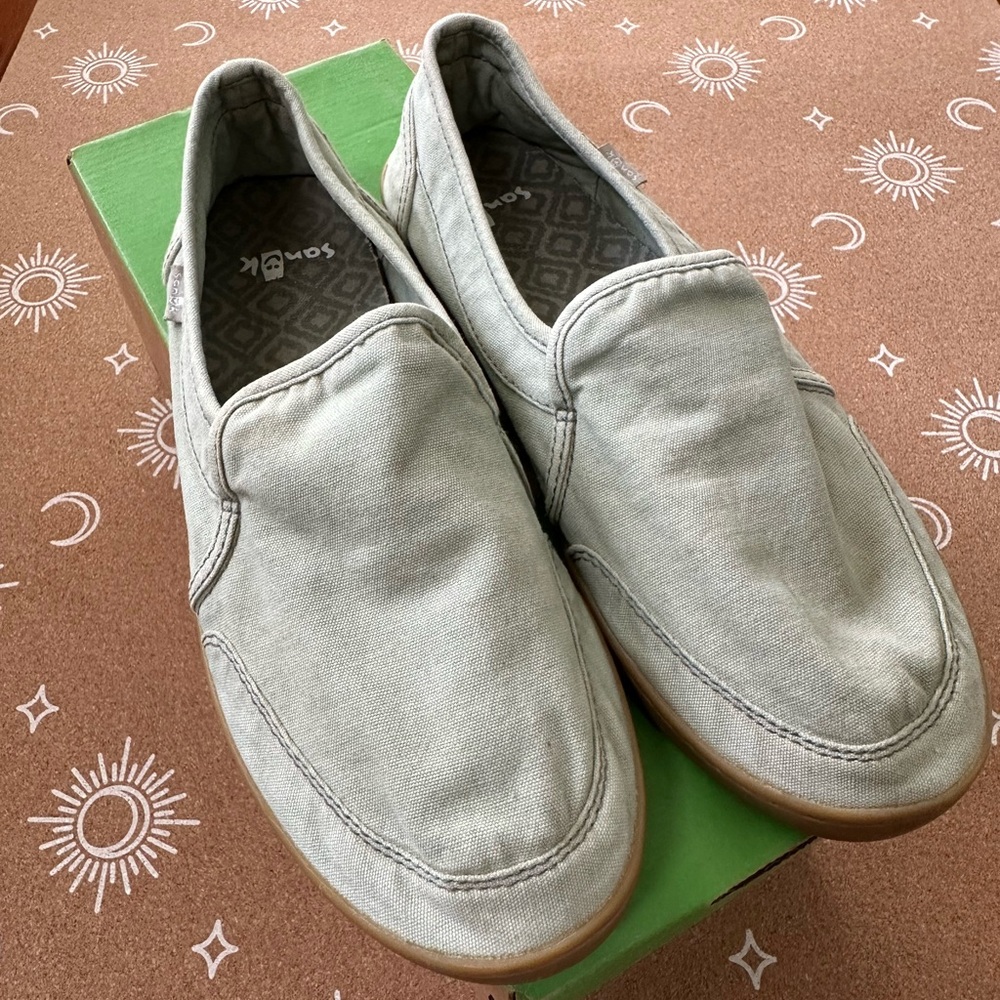 Sanuk Pair O Dice shoes